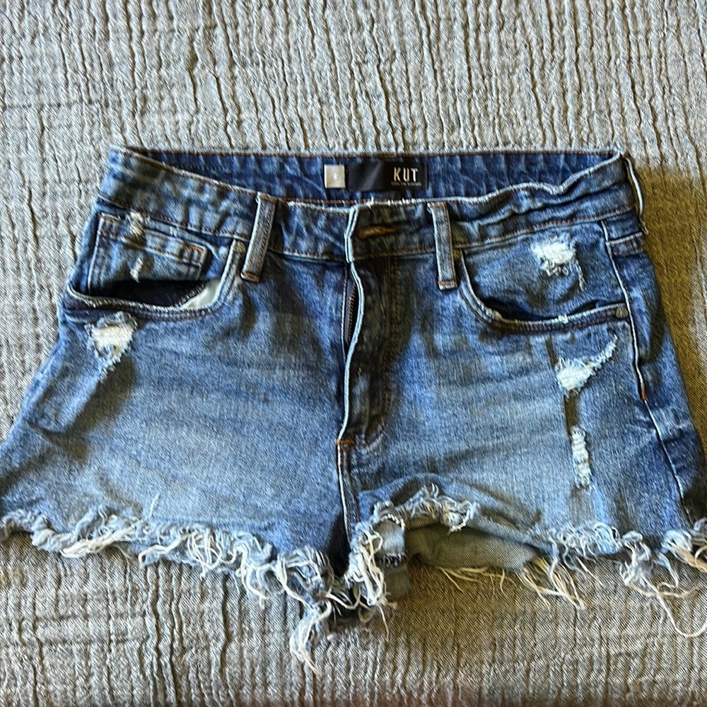 Kut come the Kloth Denim Shorts